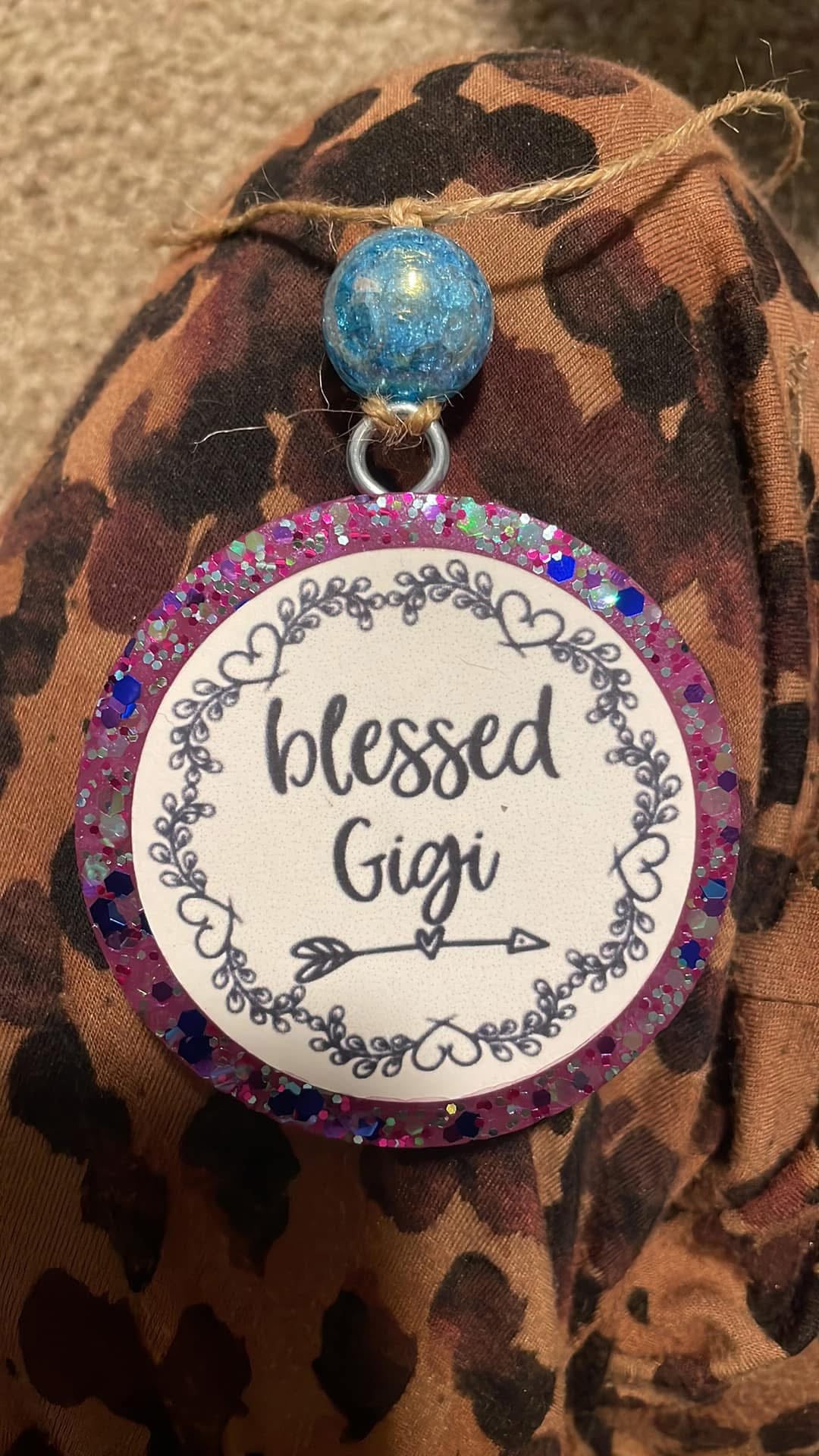 Custom cardstock circle